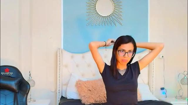 Image 6 of emily_loperaa Stream on Chaturbate on 6 days ago