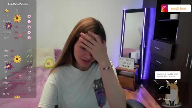 Image 12 of emily_lovely5 Stream on Chaturbate on 23 months ago