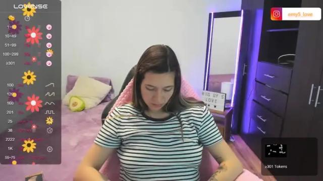 Image 12 of emily_lovely5 Stream on Chaturbate on 17 months ago