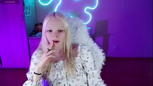 Image 4 of emily_nyaffe Stream on Chaturbate on 1 month ago