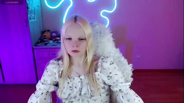Image 11 of emily_nyaffe Stream on Chaturbate on 1 month ago