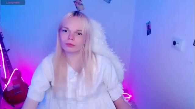 Image 11 of emily_nyaffe Stream on Chaturbate on 1 month ago