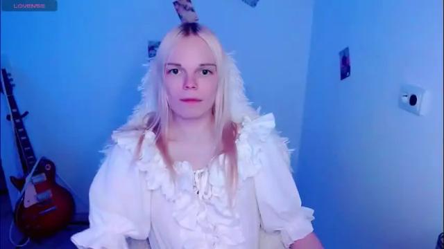 Image 8 of emily_nyaffe Stream on Chaturbate on 1 month ago