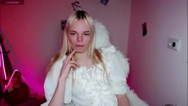 Image 10 of emily_nyaffe Stream on Chaturbate on 1 month ago