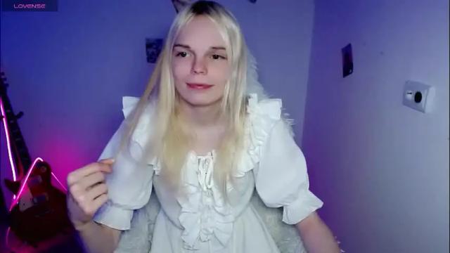 Image 7 of emily_nyaffe Stream on Chaturbate on 1 month ago