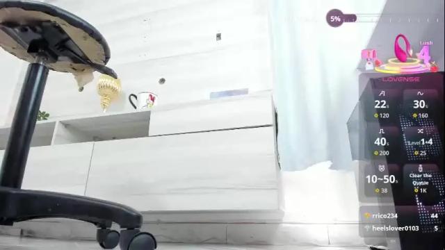 Image 3 of emily_ospina Stream on Chaturbate on 4 months ago