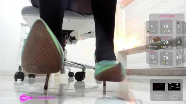 Image 3 of emily_ospina Stream on Chaturbate on 2 months ago