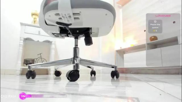 Image 7 of emily_ospina Stream on Chaturbate on 2 months ago