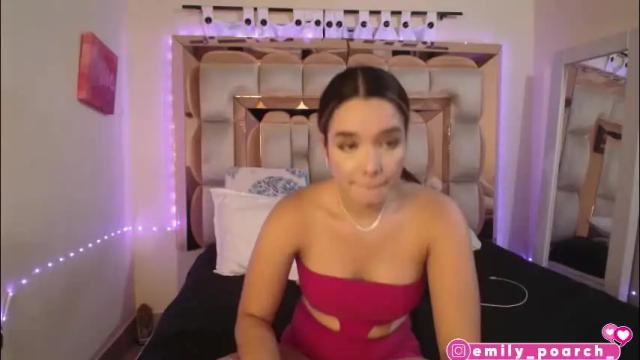 Image 2 of emily_poarch Stream on Chaturbate on 2 months ago