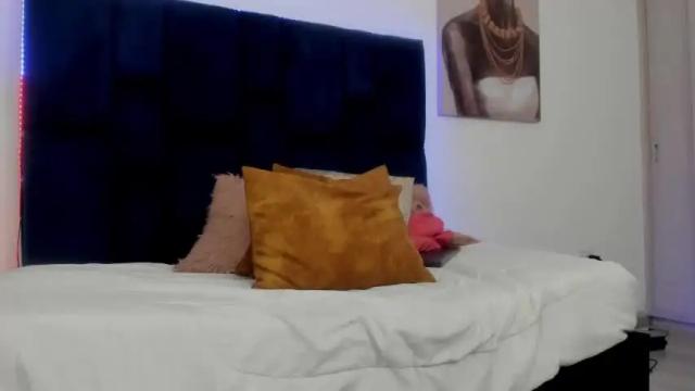 Image 11 of emily_queen7 Stream on Chaturbate on 20 months ago