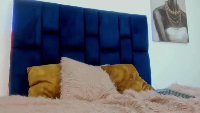 Image 12 of emily_queen7 Stream on Chaturbate on 20 months ago