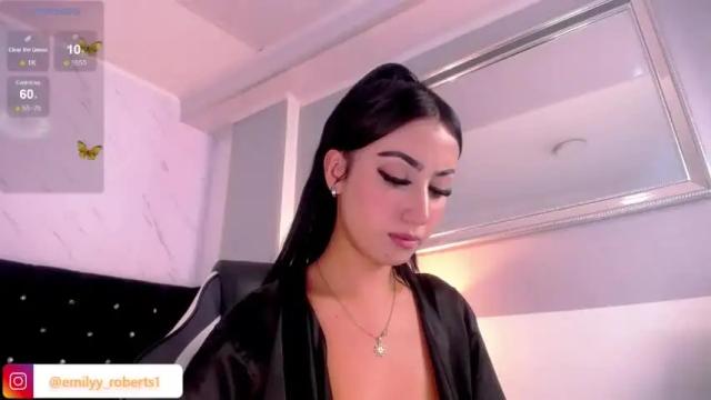 Image 3 of emily_roberts_b Stream on Chaturbate on 19 months ago