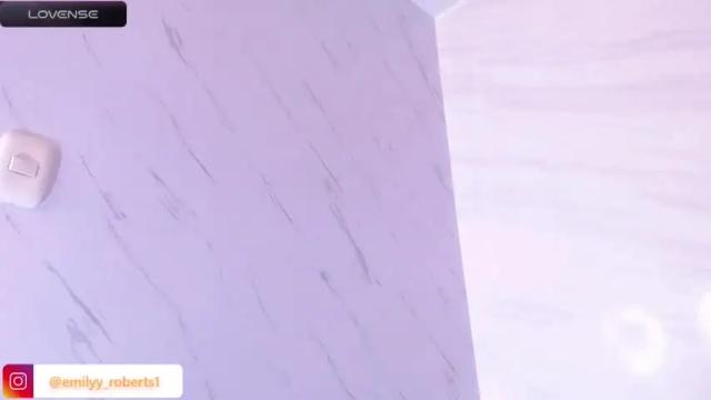 Image 7 of emily_roberts_b Stream on Chaturbate on 19 months ago