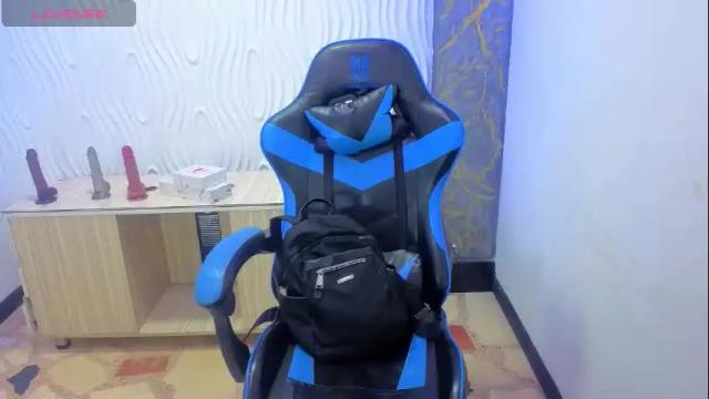 Image 2 of emily_rosse04 Stream on Chaturbate on 1 month ago