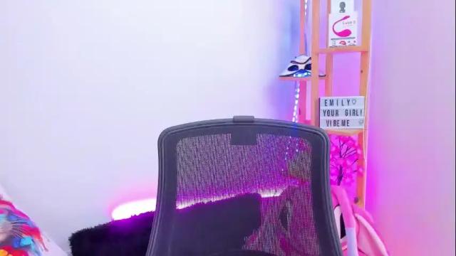 Image 12 of emily_sanderss1 Stream on Chaturbate on 1 month ago