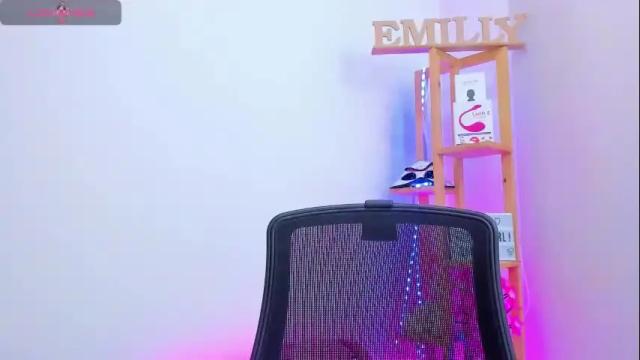 Image 3 of emily_sanderss1 Stream on Chaturbate on 1 month ago
