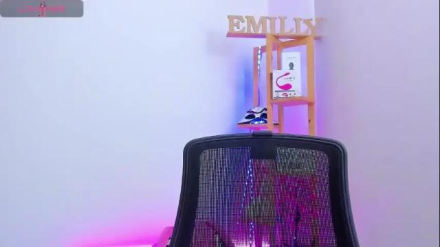 Image 2 of emily_sanderss1 Stream on Chaturbate on 1 month ago
