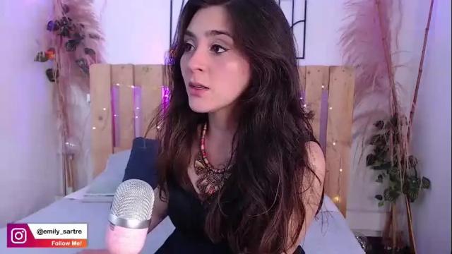 Image 3 of emily_sartre Stream on Chaturbate on 1 month ago