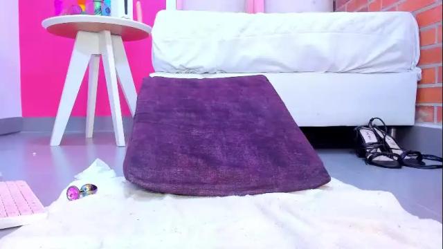 Image 12 of emily_sexy3 Stream on Chaturbate on 1 month ago