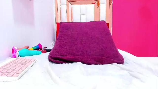Image 12 of emily_sexy3 Stream on Chaturbate on 1 month ago