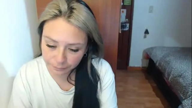Image 11 of emily_sexy69 Stream on Chaturbate on 2 months ago