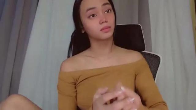Image 10 of emily_sexyslut Stream on Chaturbate on 20 months ago