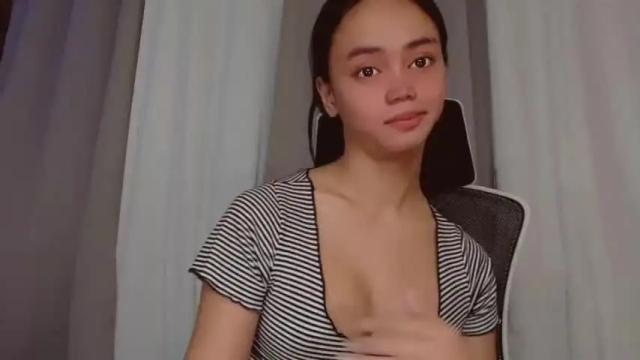 Image 7 of emily_sexyslut Stream on Chaturbate on 20 months ago