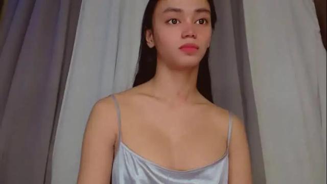 Image 2 of emily_sexyslut Stream on Chaturbate on 19 months ago