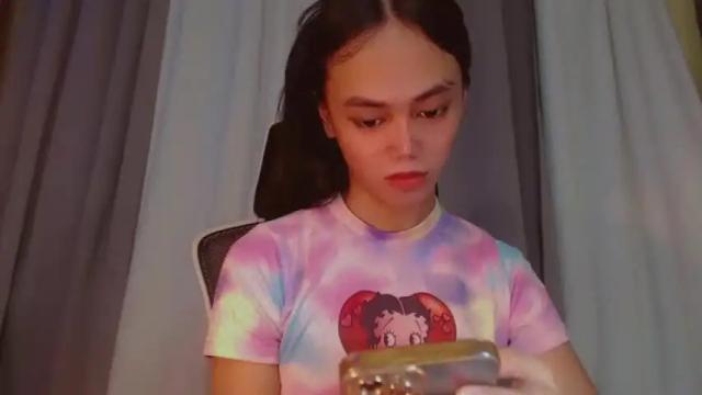 Image 6 of emily_sexyslut Stream on Chaturbate on 19 months ago