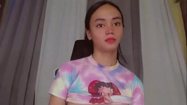 Image 12 of emily_sexyslut Stream on Chaturbate on 19 months ago