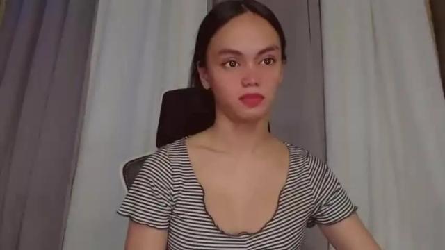 Image 12 of emily_sexyslut Stream on Chaturbate on 19 months ago