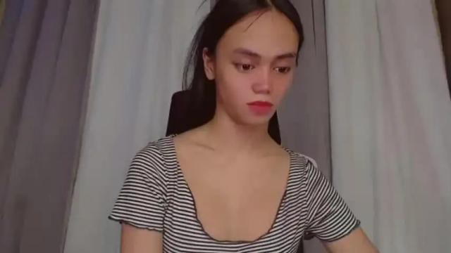 Image 8 of emily_sexyslut Stream on Chaturbate on 19 months ago