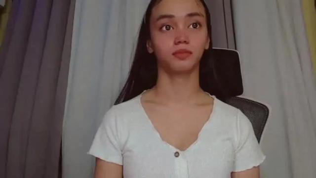 Image 8 of emily_sexyslut Stream on Chaturbate on 19 months ago