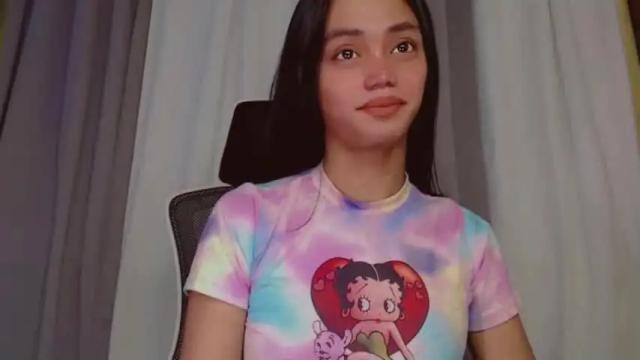 Image 11 of emily_sexyslut Stream on Chaturbate on 19 months ago