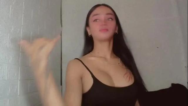 Thumbnail 1, emily_sexyslut's Stream at Chaturbate, 22 days ago