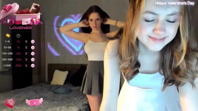Image 12 of emily_siu Stream on Chaturbate on 15 months ago