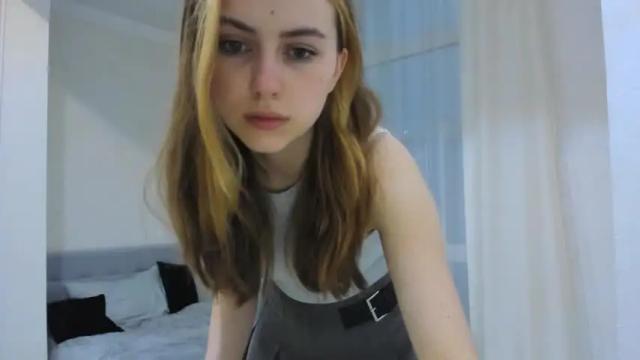 Image 4 of emily_siu Stream on Chaturbate on 13 months ago