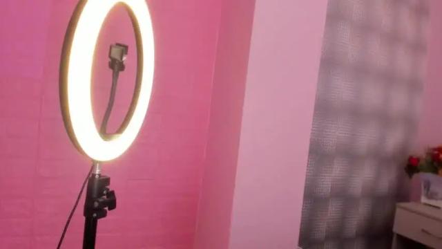Image 6 of emily_sophiia Stream on Chaturbate on 17 months ago