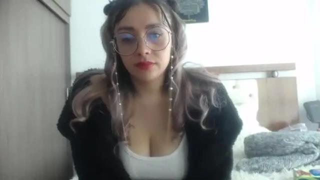 Image 12 of emily_sweet_32 Stream on Chaturbate on 12 months ago