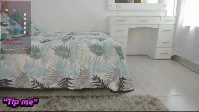 Image 8 of emily_taylor0 Stream on Chaturbate on 19 months ago