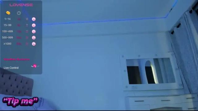 Image 12 of emily_taylor0 Stream on Chaturbate on 18 months ago