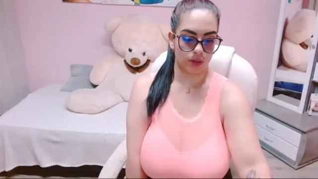 Image 11 of emily_vausse Stream on Chaturbate on 20 months ago