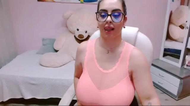 Image 12 of emily_vausse Stream on Chaturbate on 20 months ago