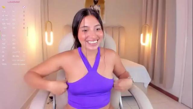 Image 8 of emily_walker2 Stream on Chaturbate on 1 month ago