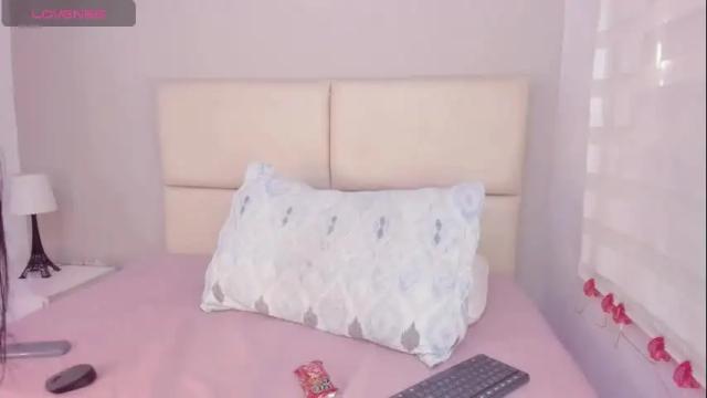 Image 7 of emily_walker2 Stream on Chaturbate on 17 days ago