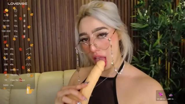 Thumbnail 1, emily_white9's Stream at Chaturbate, 18 months ago