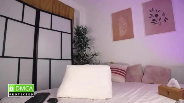 Image 12 of emilyanderson___ Stream on Chaturbate on 15 months ago
