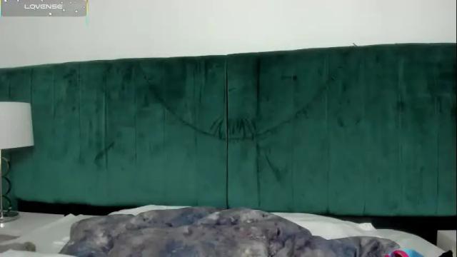 Image 7 of emilyandmarco_ Stream on Chaturbate on 1 month ago