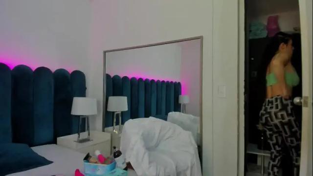 Image 10 of emilyandmarco_ Stream on Chaturbate on 20 days ago