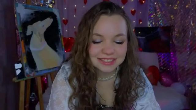 Image 4 of emilyart_ Stream on Chaturbate on 15 months ago